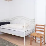 بيت للعطل Centrally Located Townhouse In Close To The Pedestrian Street And Within Walking Distance Of The Harbour *