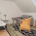 Centrally Located Townhouse In Close To The Pedestrian Street And Within Walking Distance Of The Harbour