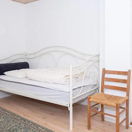 Ferienhaus Centrally Located Townhouse In Close To The Pedestrian Street And Within Walking Distance Of The Harbour *