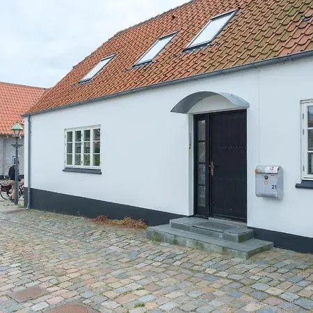 Ferienhaus Centrally Located Townhouse In Close To The Pedestrian Street And Within Walking Distance Of The Harbour Ebeltoft
